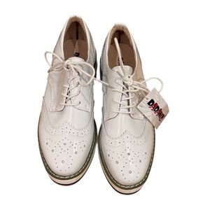 DADAWEN White Wingtip Lace-Up Flats